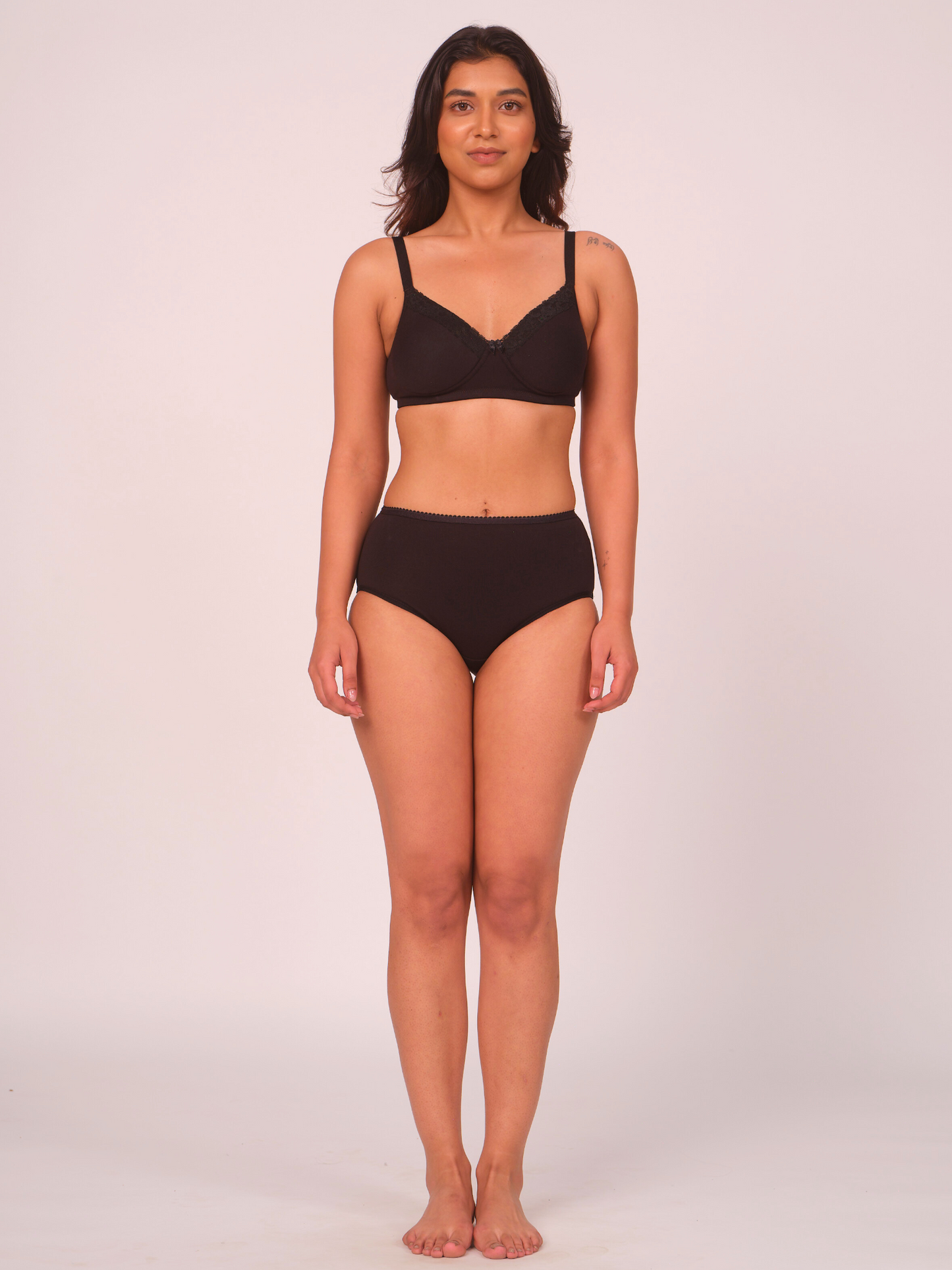 Munns & Mars Lingeries Set- T-shirt Bra (Black) & Full Coverage Panty (Black)