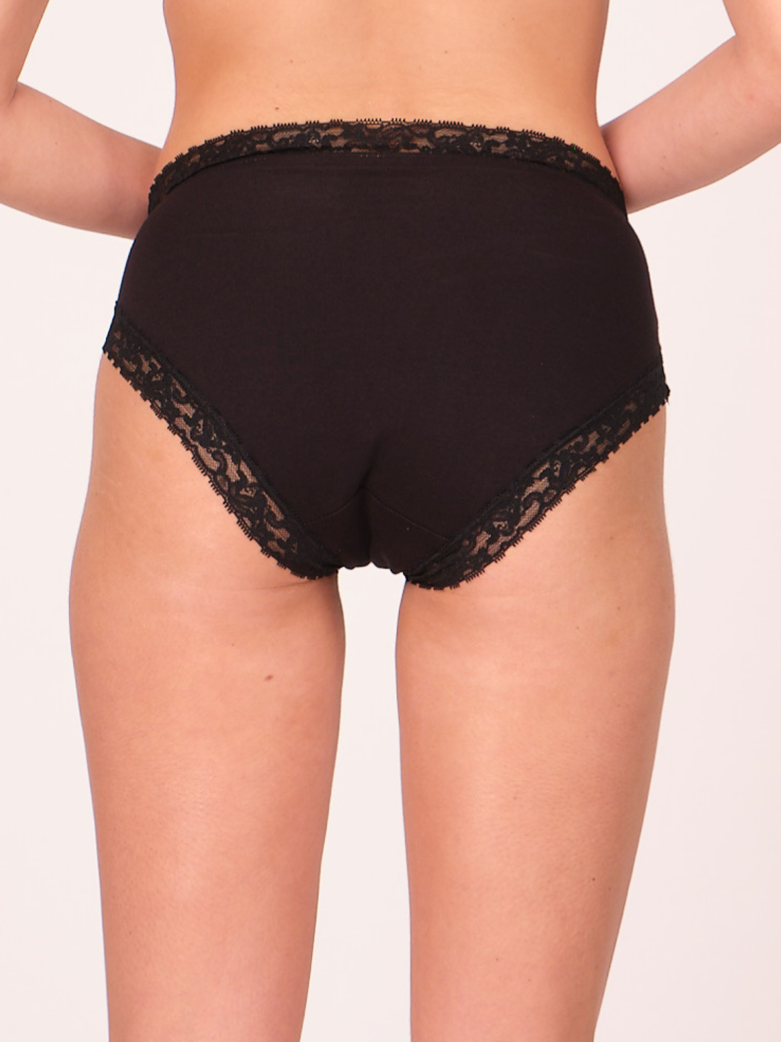 High Waist Bikini Panty - Black