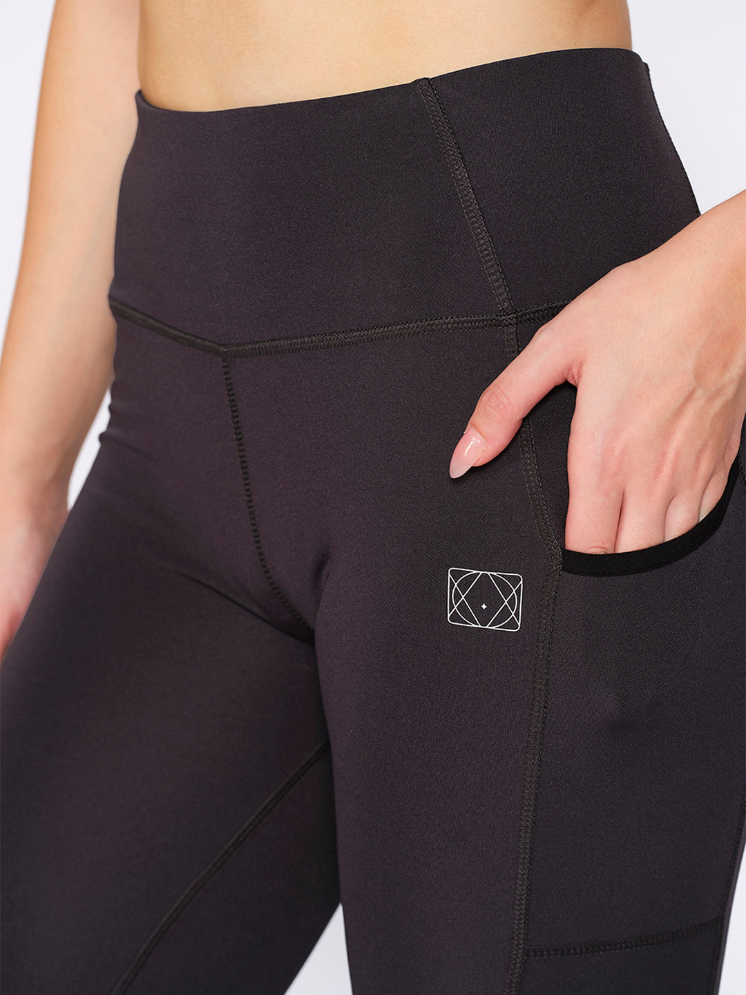 Train Everyday Women's Ankle-Length Training Tights with Pockets