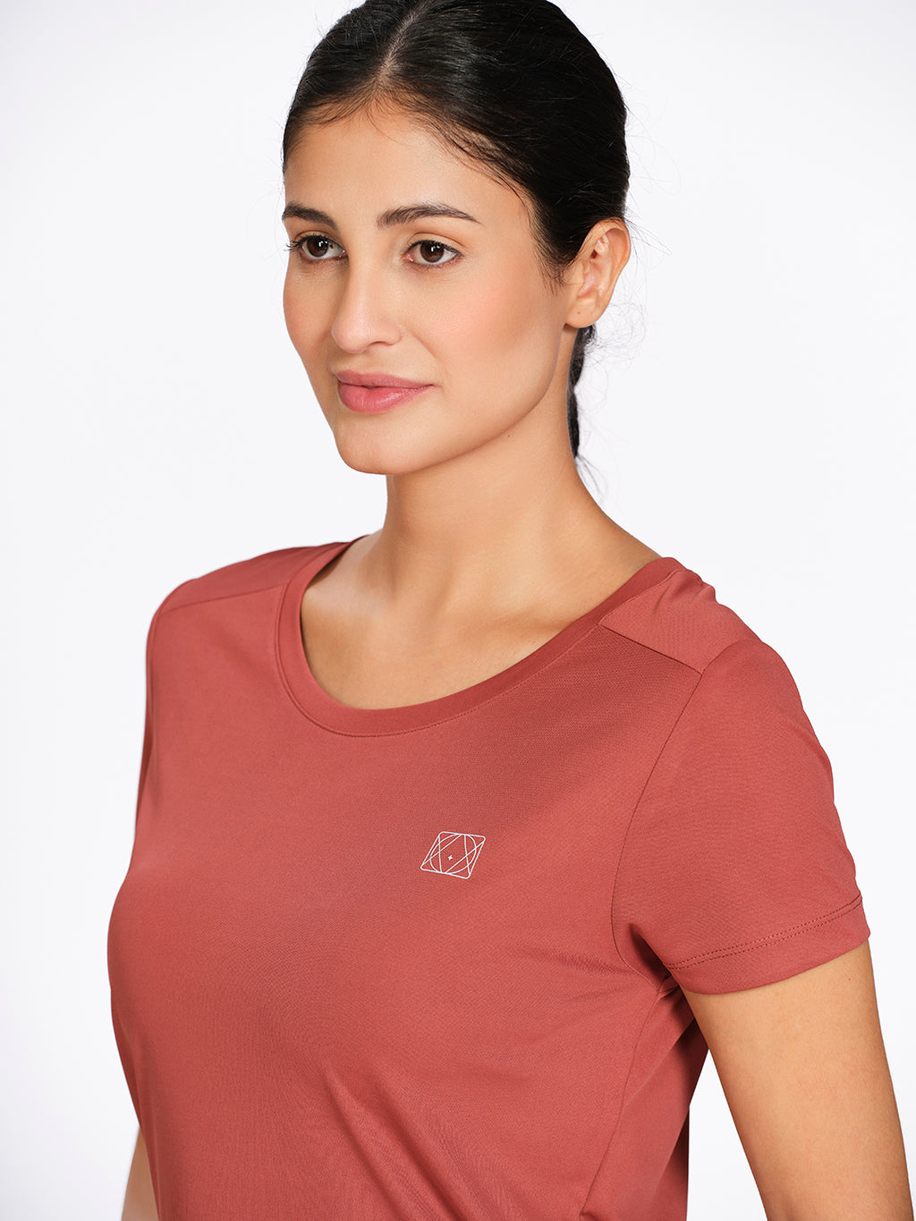 Munns & Mars Women's Curved Hem Activewear T-Shirt