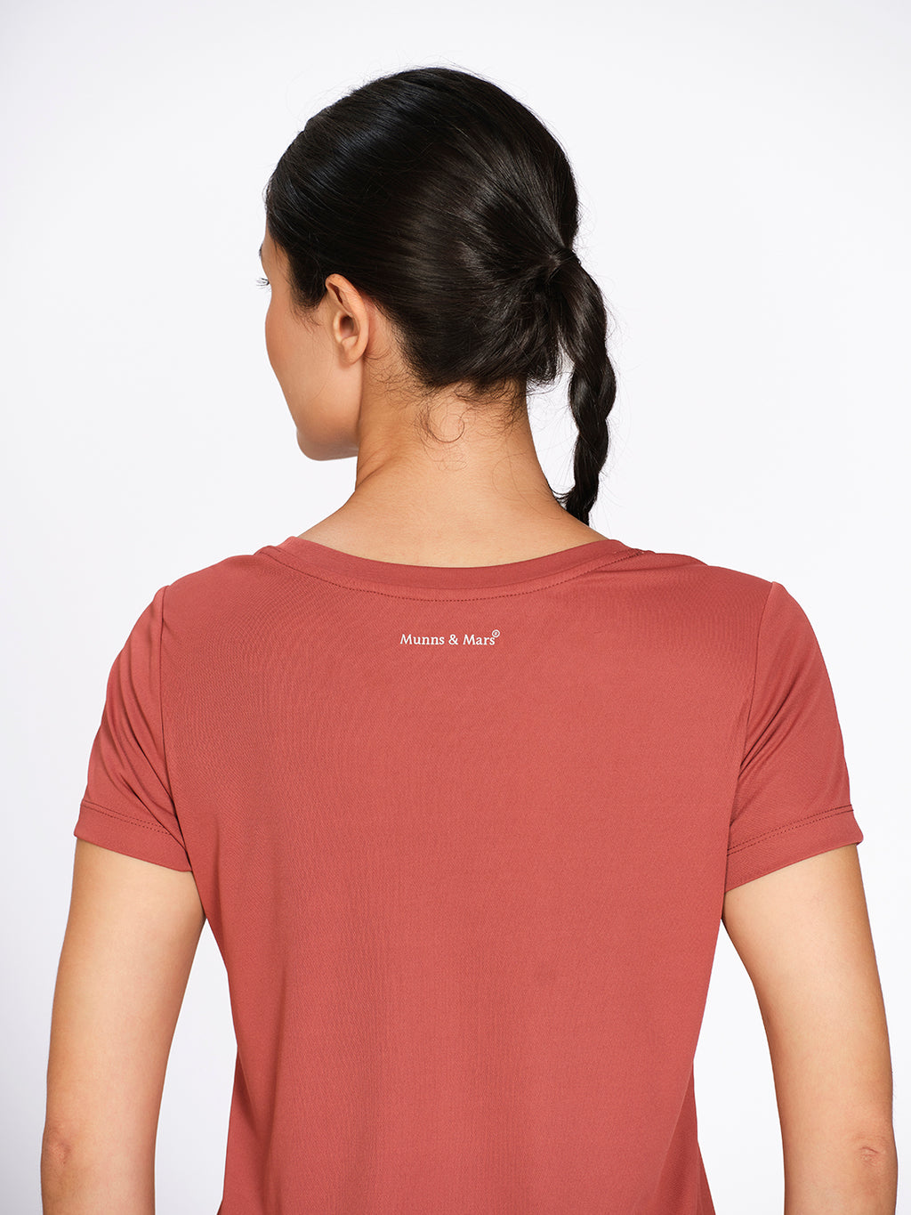 Munns & Mars Women's Curved Hem Activewear T-Shirt
