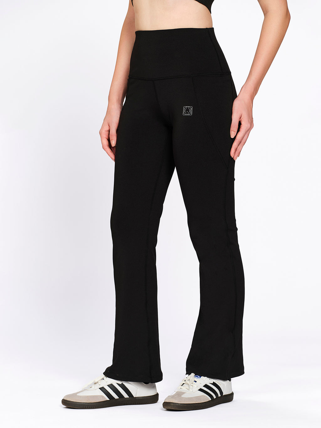 Women's Solid High Rise Bootcut Flare Tights/Leggings with Side Pockets