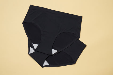 Seamless Bonded Hipster Panty - Black & Black