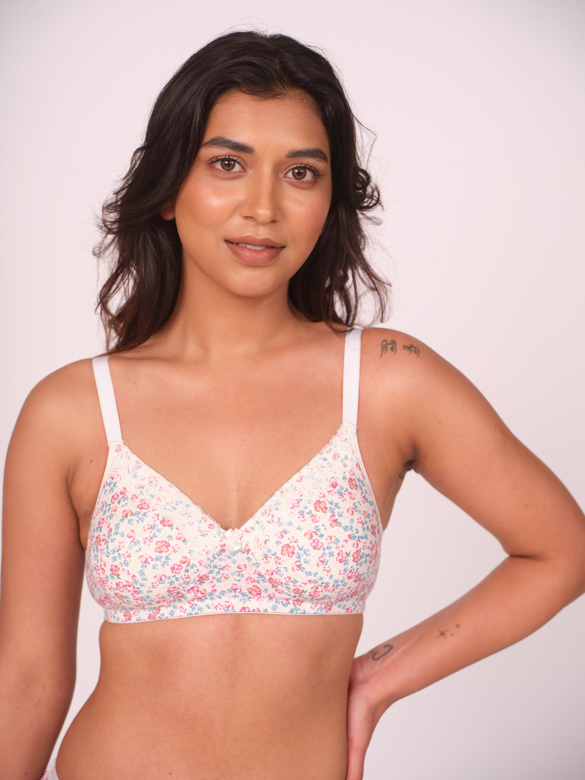 Lightly Padded T-Shirt Bra Floral Print - White