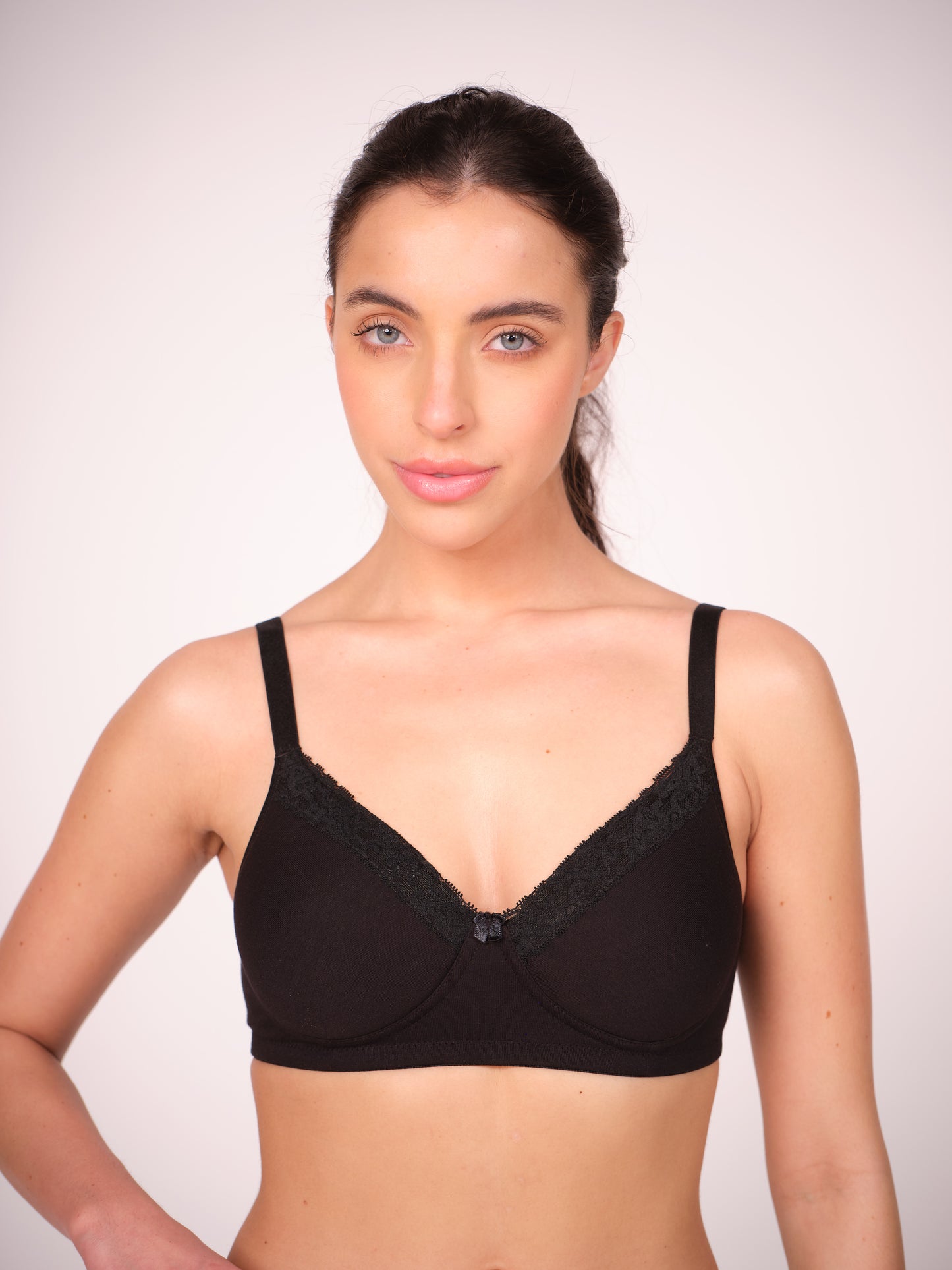 Lightly Padded Cotton T-Shirt Bra With Lace