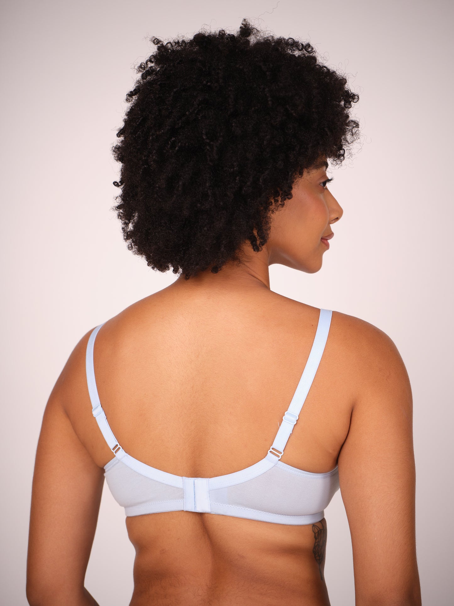 Munns & Mars Lingeries Set- T-shirt Bra & Mid Waist Hipster Panty with Outer Elastic