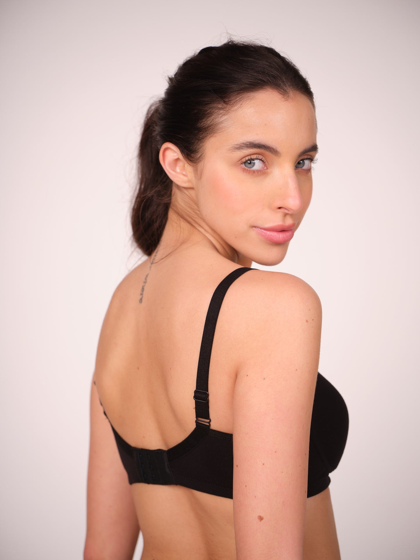 Lightly Padded Cotton T-Shirt Bra With Lace