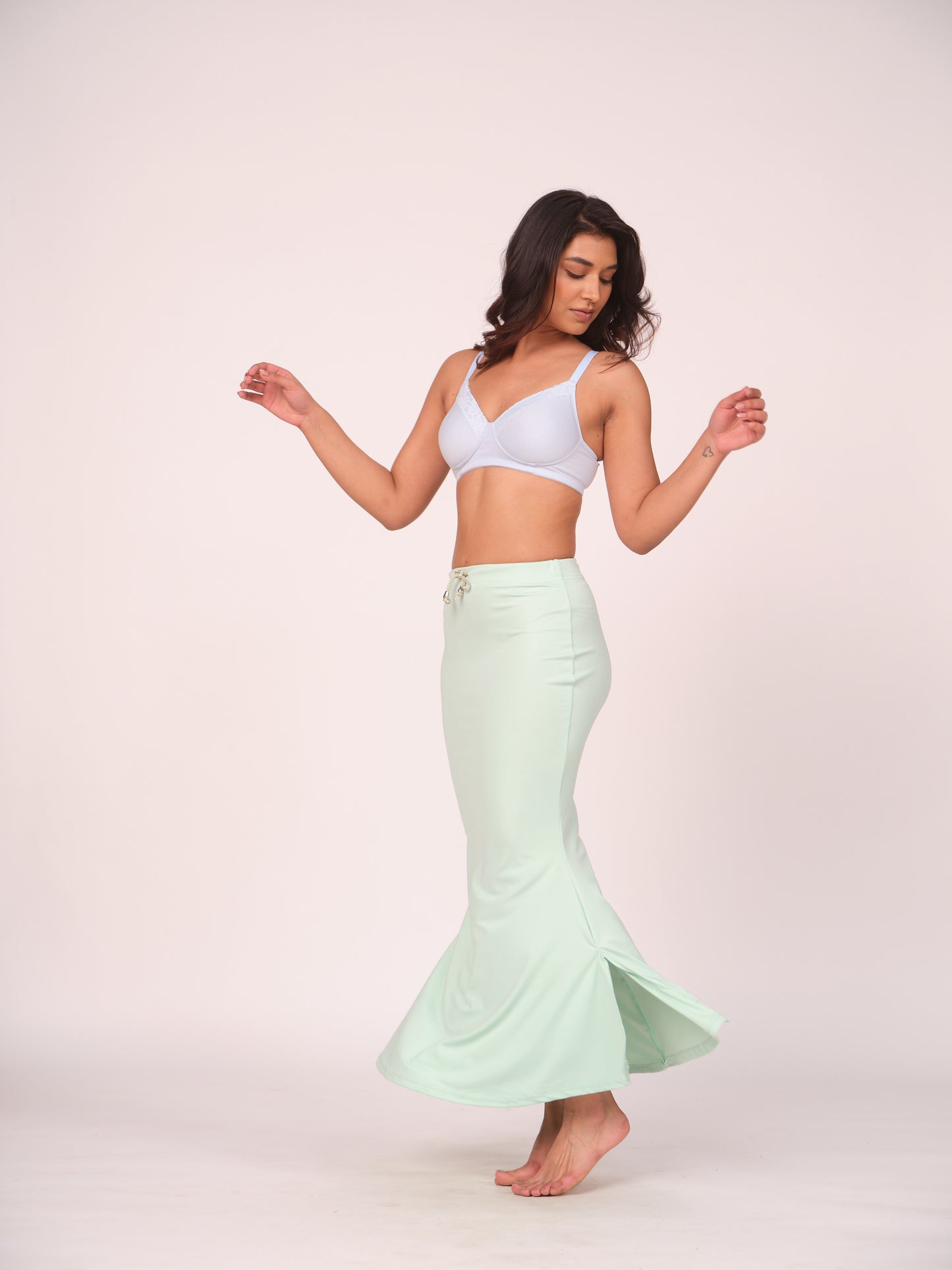 Munns and Mars - Fishcut Saree Shapewear