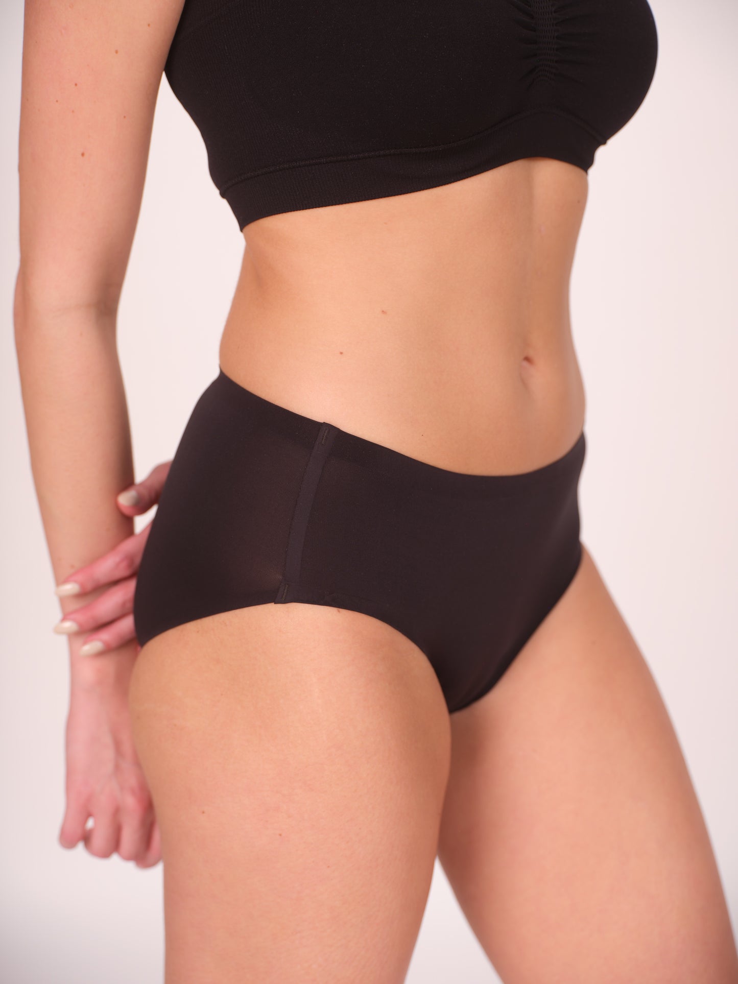 Seamless Bonded Hipster Panty - Black, Black & Black