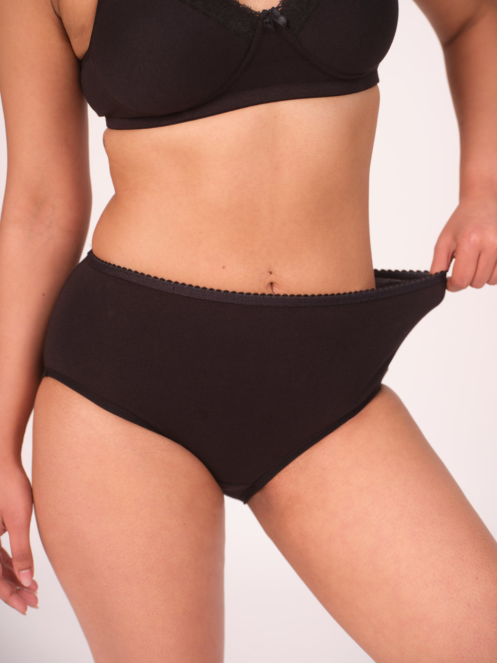 Munns & Mars Lingeries Set- T-shirt Bra & Full Coverage Panty